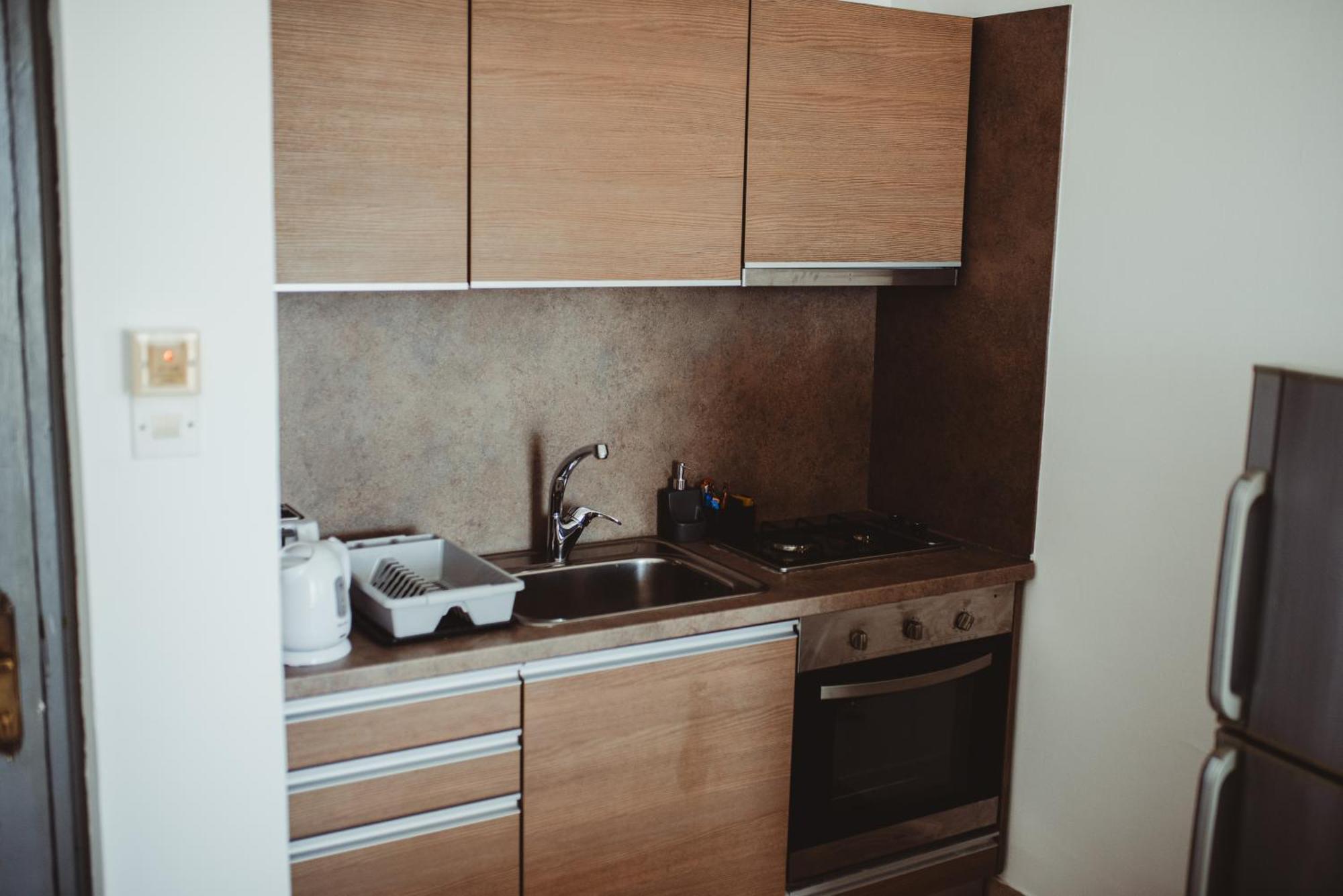 Ovis Hotel Apartments Ayia Napa Bagian luar foto