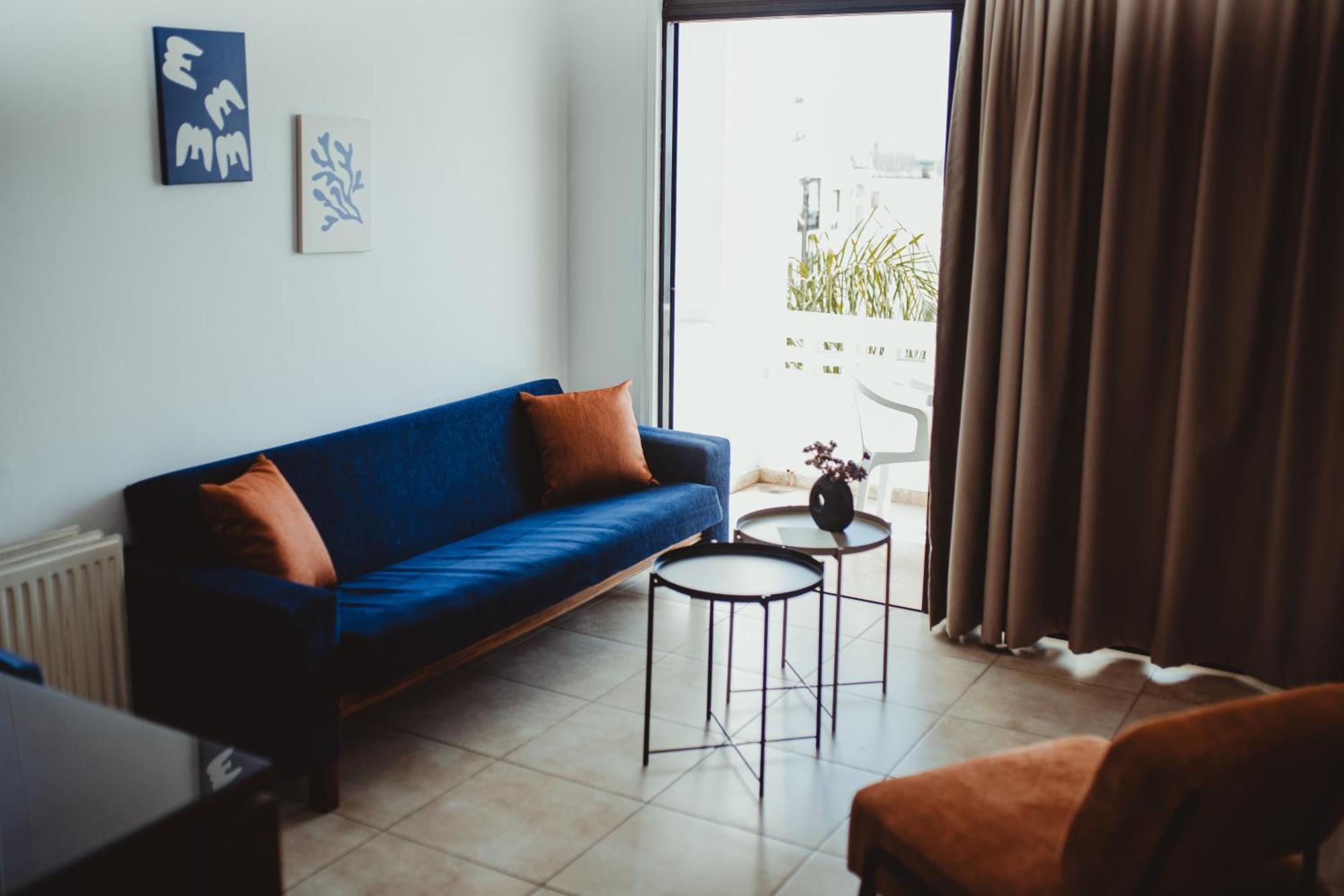 Ovis Hotel Apartments Ayia Napa Bagian luar foto